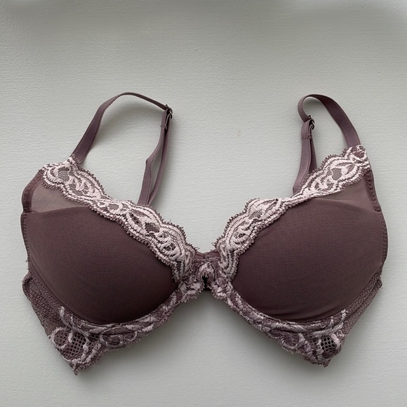 Natori feathers bra. 32B. - Picture 1 of 5